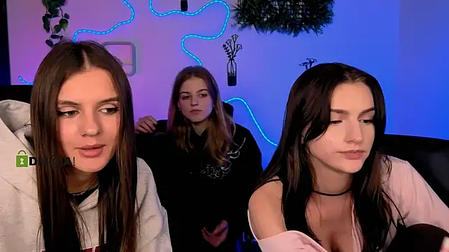 lisa_dark_ élő XXX-chatje