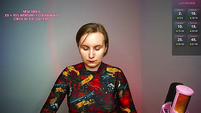 Онлайн чат XXX KinkyMissCherry