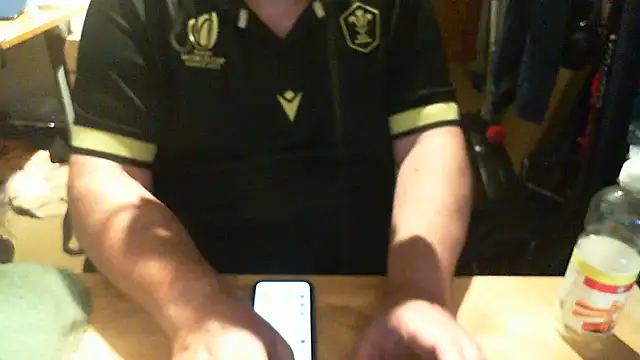Owned_drone live XXX chat