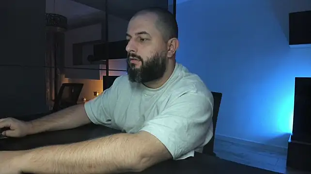 DravenPeak Adlı Modelin Canlı XXX Sohbeti