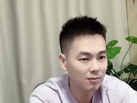 leihuu678 在線直播表演