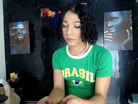 Brittany_Queen_'s Live XXX Chat
