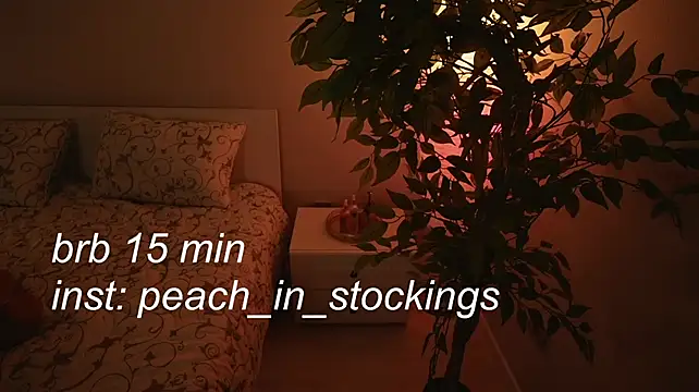 peach_in_stockings' Live XXX Chat
