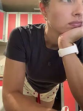 Chat +18 de SeducingYoghourt ao vivo