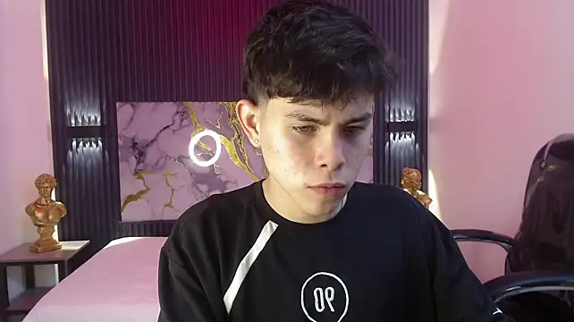Chat +18 de Eliot_rizzo ao vivo