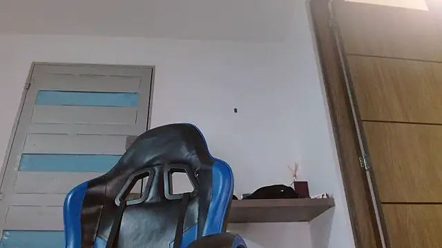 SexyBoy-Bigclit Adlı Modelin Web Kamerası Şovu