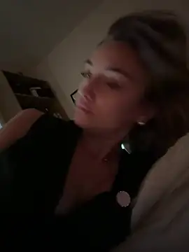 PRIISS69 XXX чат на живо