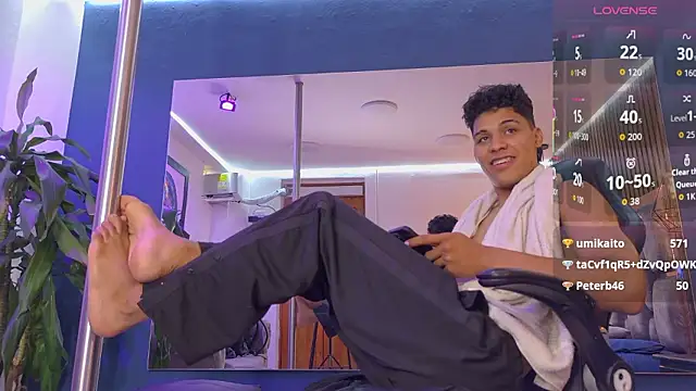Chat XXX Live Colby_driscoll