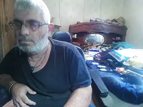 hearseguy77 Adlı Modelin Canlı XXX Sohbeti