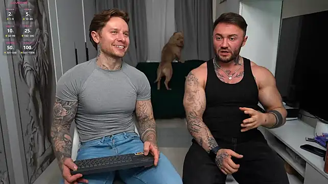 NickHOWLEN's Live XXX Chat