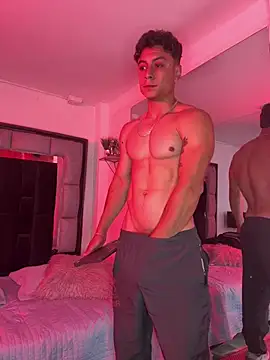 MR_MUSCLE's Live XXX Chat