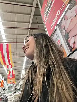 VALELUXXのライブXXXチャット