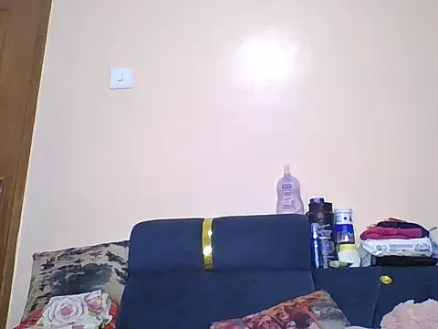 Chat XXX en directo de IvoryMuseElara