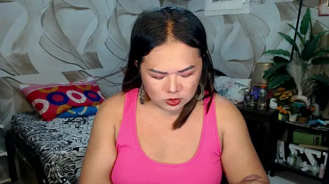 Chat +18 de Gotchabella ao vivo