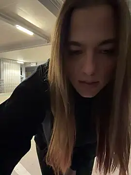 XXX chat uživo modela Luna_Lynn