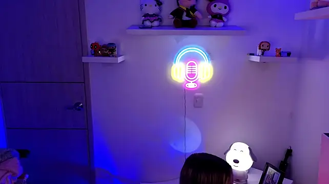 EmilyMiller_'s Live XXX Chat