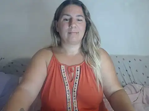 Darina2398 Adlı Modelin Canlı XXX Sohbeti
