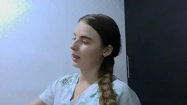 HellenMiyer1111's Live XXX Chat