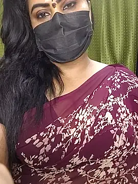 Anushka_flower Chat XXX in diretta