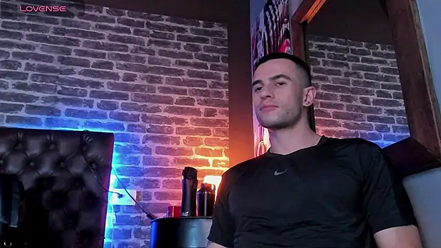 Raziel_Duskbane – Live XXX-chat