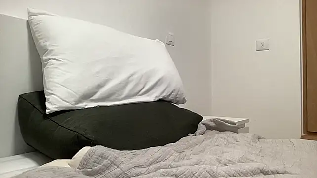 Онлайн чат XXX cute_mark