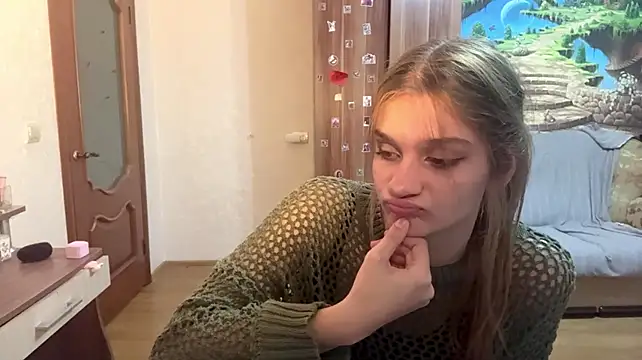 mikasacutie's Live XXX Chat
