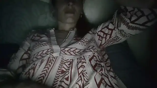 Živý XXX chat JayeTyler