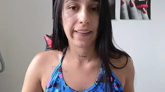 tammyandrade_ Chat XXX in diretta