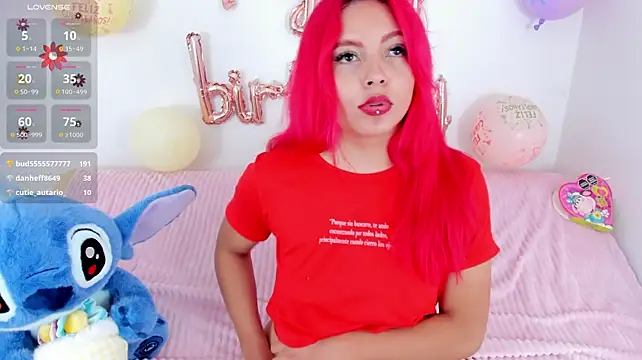 Chat XXX en directo de Cloee_Lovee