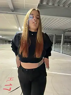 Luna_Lynn Adlı Modelin Canlı XXX Sohbeti