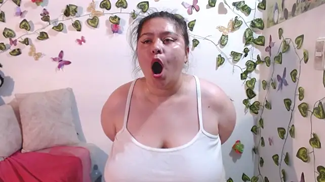XXX chat uživo modela LennaTurnerr