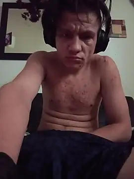 Yoooo633 – Naživo XXX chat