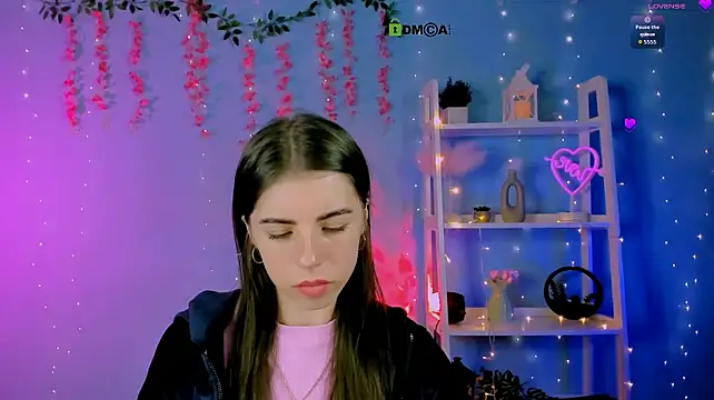 צ'אט XXX בשידור חי של lyra_desire
