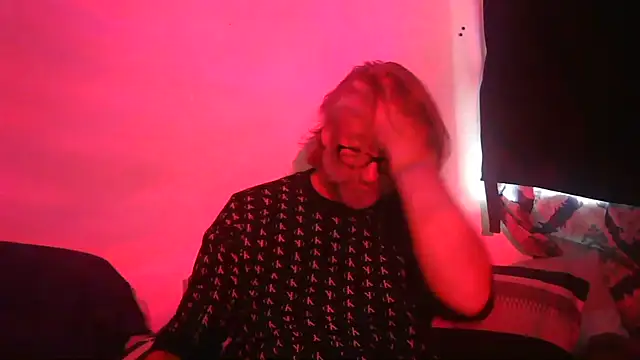LINYguy webkamerás műsora