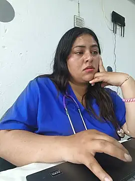 velen_09 Adlı Modelin Canlı XXX Sohbeti
