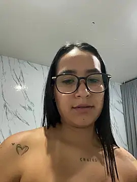 Chat +18 de Val12777 ao vivo