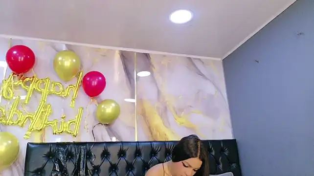 LindaFrancoo Live XXX-Chat