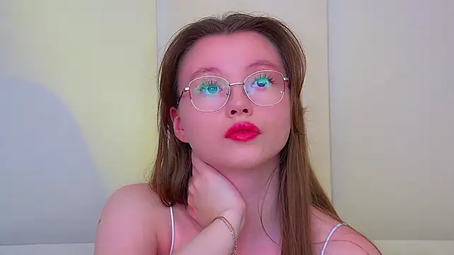 KeiraAsti's Live XXX Chat