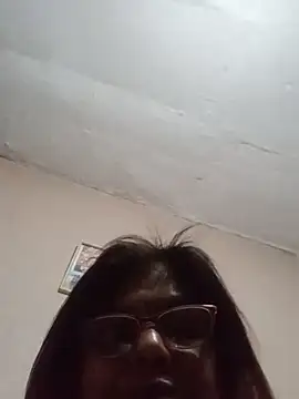 Chat +18 de mileesha ao vivo