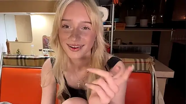 Blondilis Live XXX-Chat