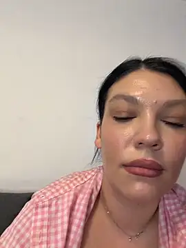 Онлайн чат XXX ClaraPasssion