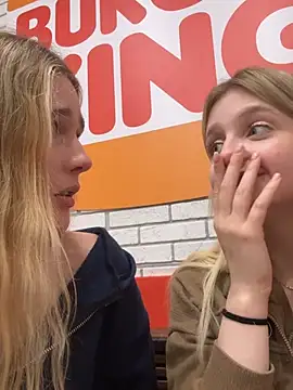 XXX chat uživo modela SiaLater