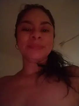luna_pinky's Live XXX Chat