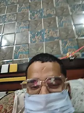 Mr_CurioX_369 Live XXX-Chat