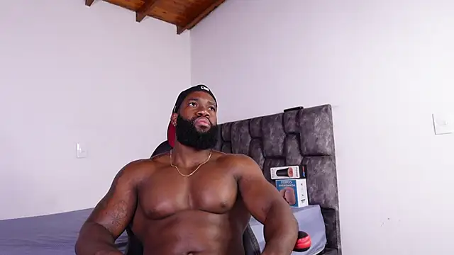 james_musclebbc's Live XXX Chat