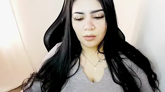 mila_1_ Adlı Modelin Canlı XXX Sohbeti