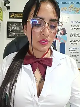 Chat XXX ao vivo de MAYE__13