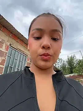 Baby_morena12 XXX чат на живо