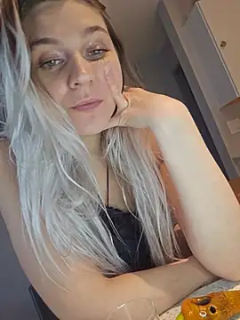 ScarletsWeb – Naživo XXX chat