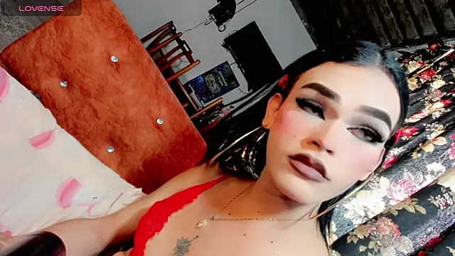 XXX chat uživo modela BarbyQueenn